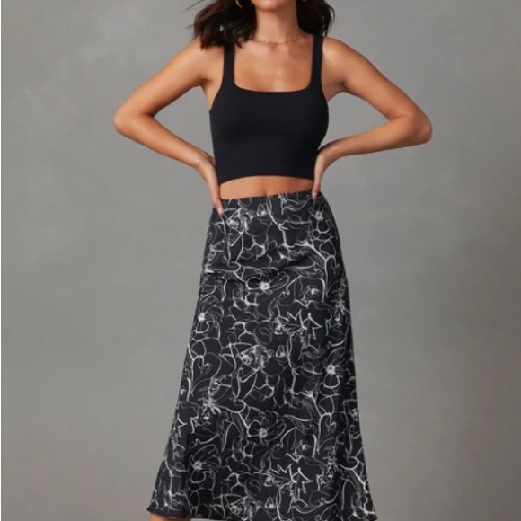 Coredith Printed Midi Skirt - Picture 2 of 5